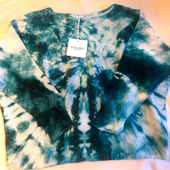 Sweaters - Picture 1 of 2